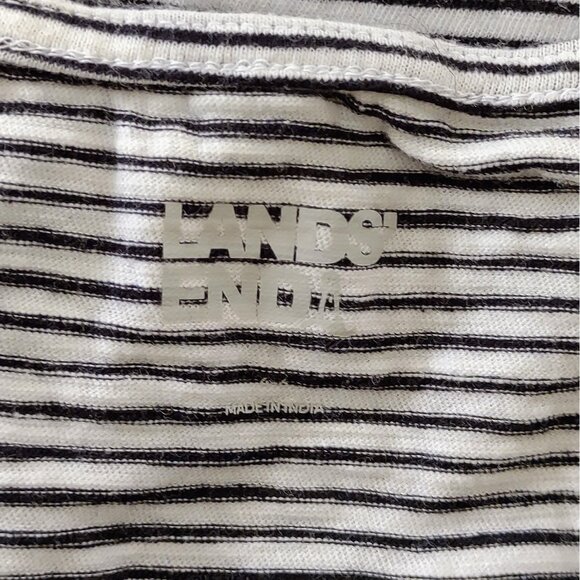 Lands' End Women’s Tank Top Size Small Black White Striped Knit Side Split - Picture 7 of 7